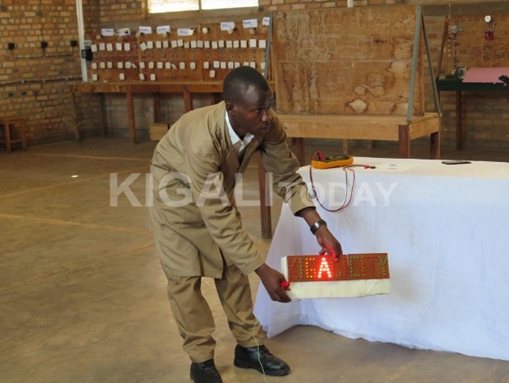 Gisagara Bamwe mu rubyiruko bahagurukiye kwiga imyuga.