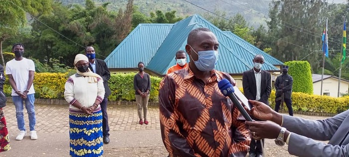 Gitifu Nzeyimana yemeye ko yakoze amakosa yo kutagenzura ko abitabiriye ibirori byo gusezerana bubahirije amabwiriza yo kwirinda Covid-19