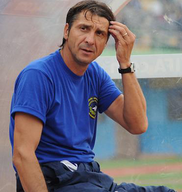 Goran Kopunovic yatangiye gutoza Police FC muri 2010.