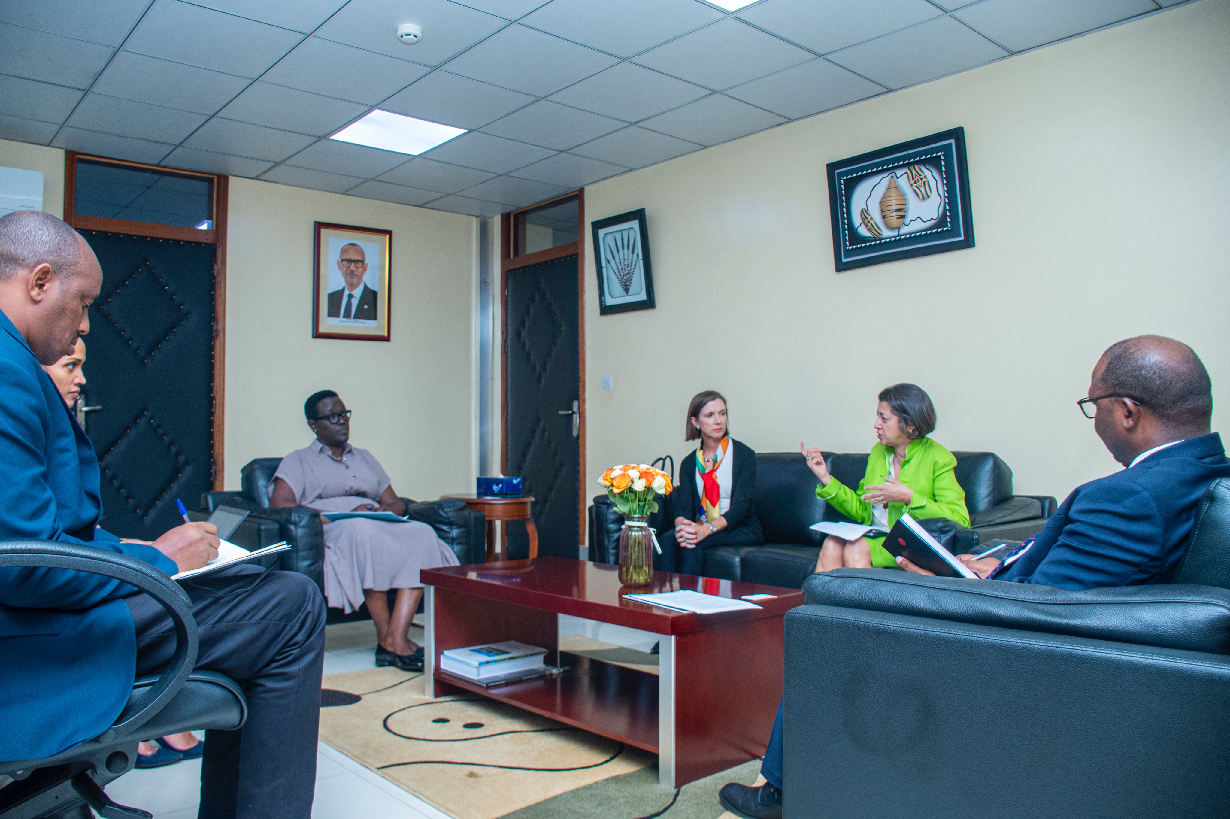 Baganiriye no ku nama yo kurwego rwo hejuru ya Scaling Up Nutrition izabere mu Rwanda uyu mwaka