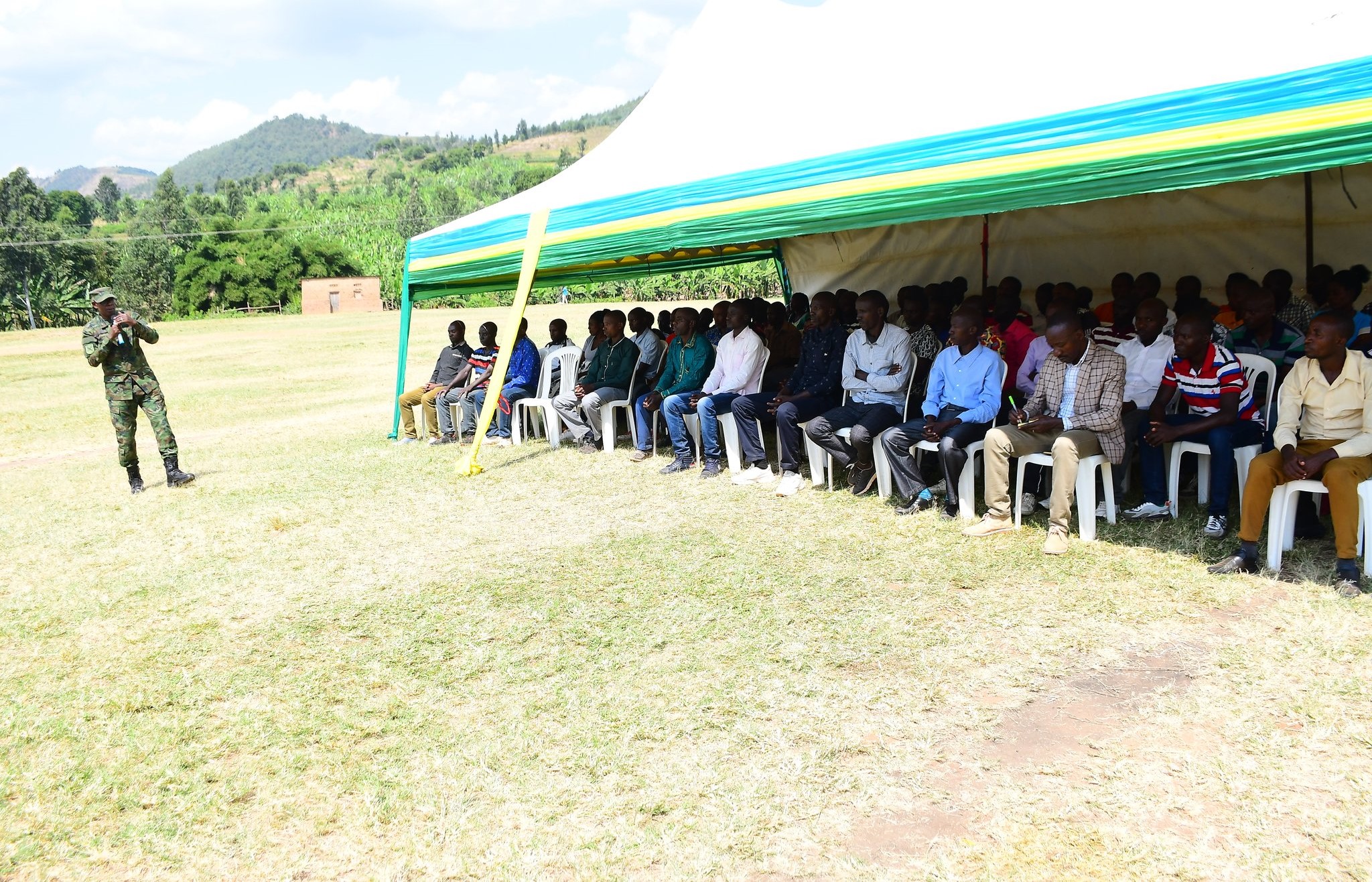 Inzego z'umutekano zaganirije Imboni z'umupaka