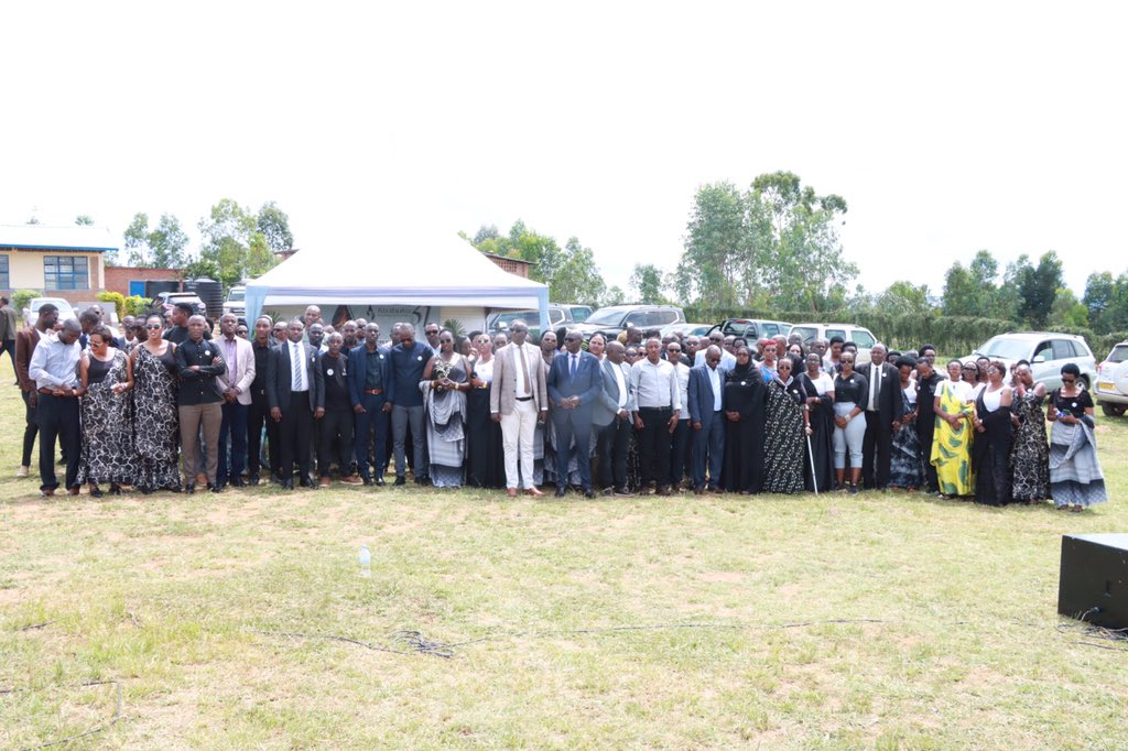 Bamwe mu bagize Umuryango Abadahigwa Iwacu