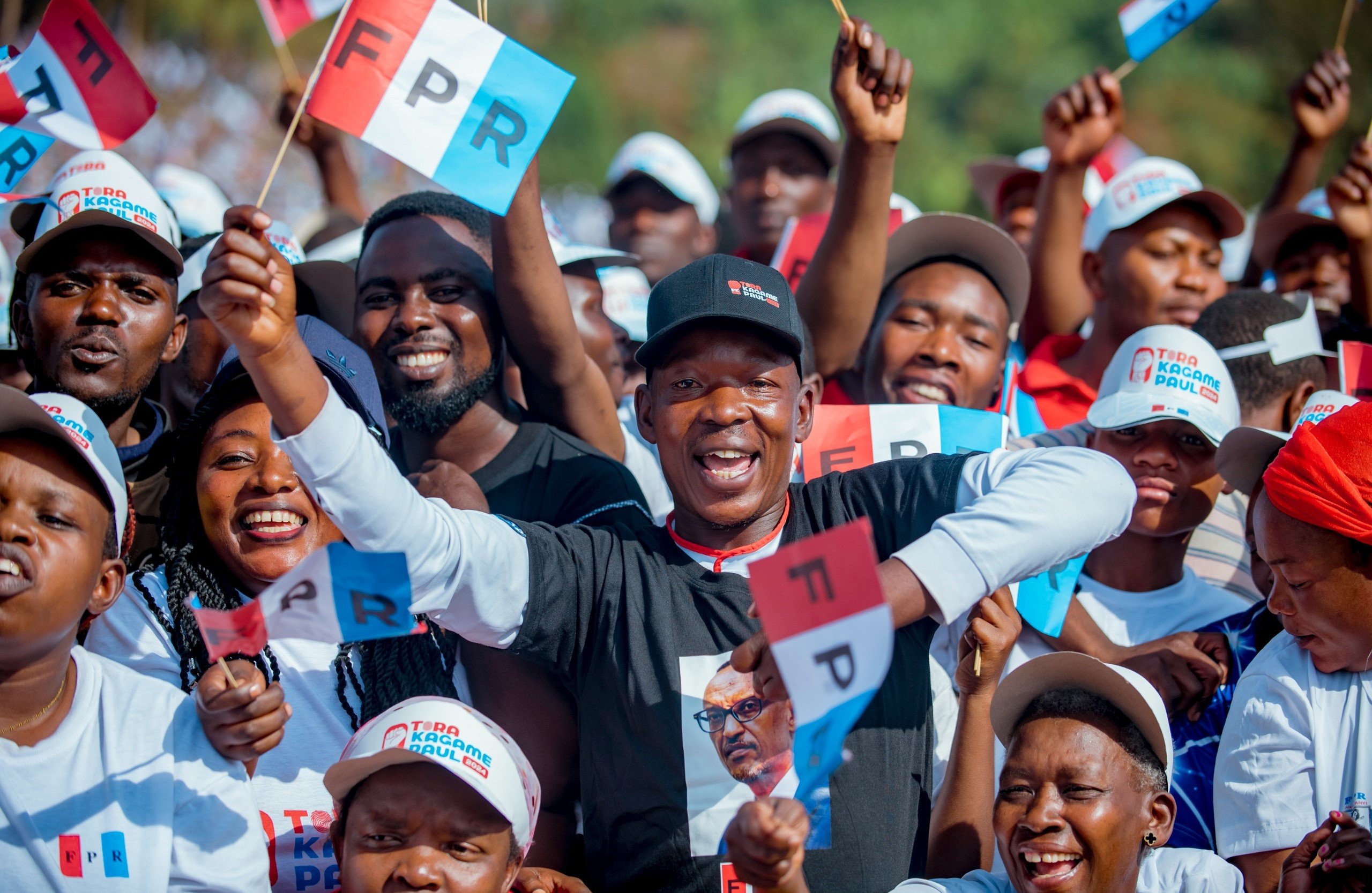 Byari ibyishimo ku banyarubavu bari bakiriye umukandida wa FPR Inkotanyi, Paul Kagame