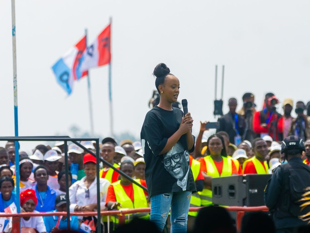 Knowless ubwo yasabaga Perezida Kagame kuzatumira Abanyabugesera bagataramana nyuma ya tariki 15 Nyakanga