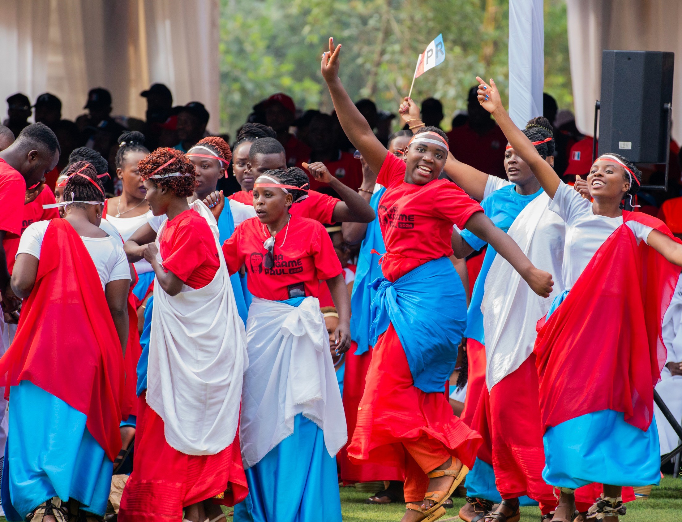 Babyinnye bacinya akadiho