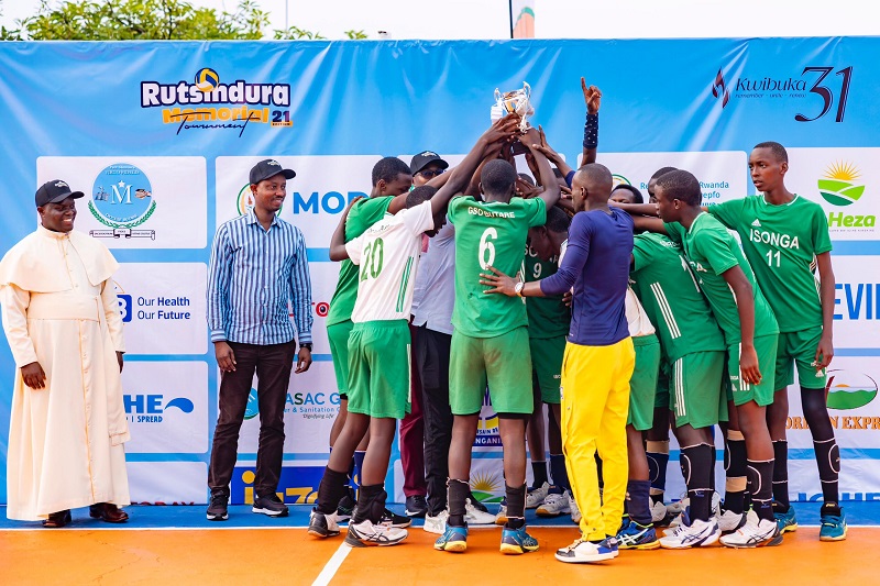 Groupe Officiel de Butare yatwaye igikombe mu cyiciro cya Tronc Commun mu bahungu