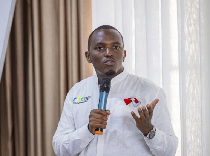 Dr Muyombo Thomas (Tom Close)