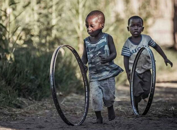 igurudumu nk'iyi yabonaga umugabo igasiba undi. Photo/ Internet