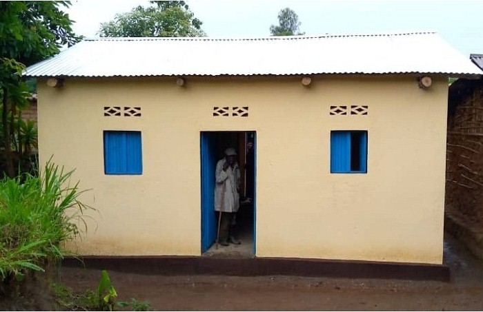 Inzu yashikirijwe utishoboye mu Murenge wa Shingiro 