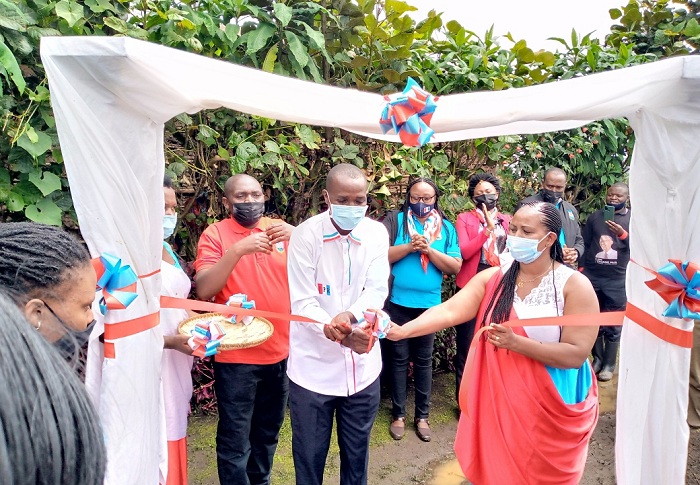 Igikorwa cyo gushyikiriza izo nzu abazubakiwe cyitabiriwe na Chairman wa FPR Inkotanyi mu Karere ka Musanze, Ramuli Janvier