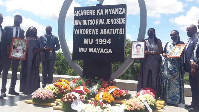 Abo mu muryango wa Disi Dieudonné bashyinguye ababo mu cyubahiro