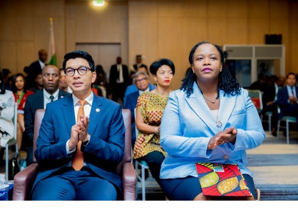 Perezida wa Madagascar yitabiriye inama y'abikorera