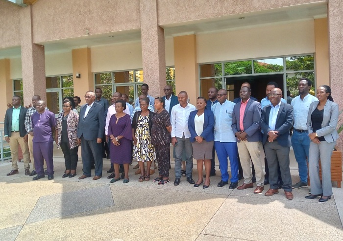 Abashakashatsi bo muri IPAR, Kaminuza y'u Rwanda n'iya Aberdeen bashima uburyo amashuri y'abakuze arimo kuzamura imibereho myiza