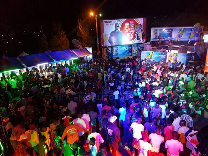 Abantu benshi bitabiriye gusoza Expo