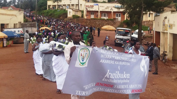 Gusaza icyumweru cy'icyunamo byabimburiwe n'urugendo rwo kwibuka abazize Jenoside yakorewe Abatutsi.