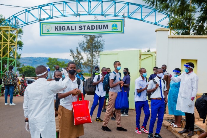 Bageraga kuri Sitade bakabanza gupimwa umuriro