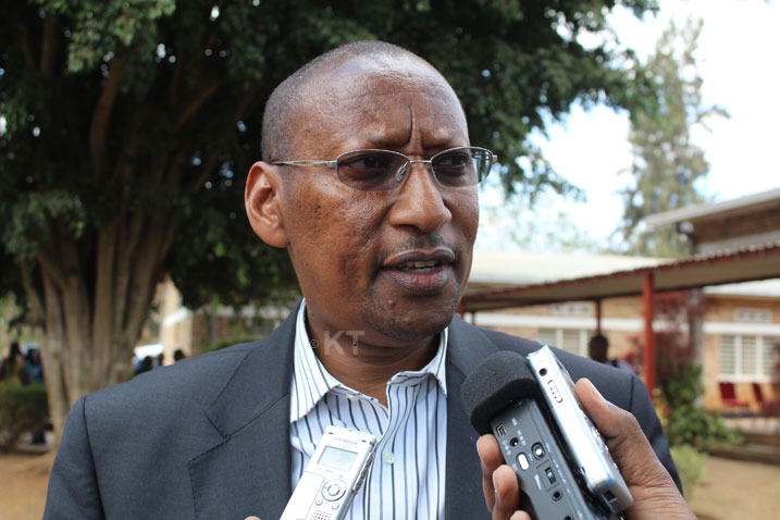 Guverineri wa Banki Nkuru y'Igihugu, John Rwangombwa, avuga ko abahabwa inguzanyo ntibishyure babangamira urwego rw'imari.