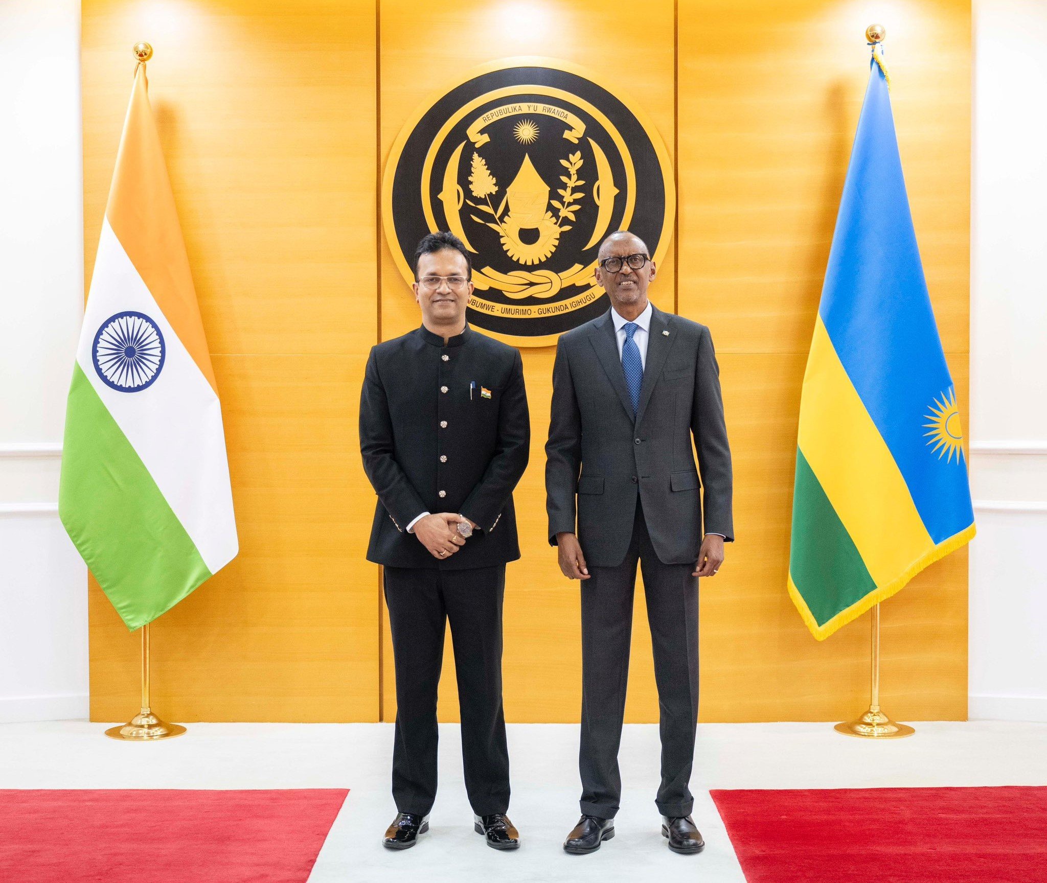 Ambasaderi mushya w'u Buhinde mu Rwanda, Mridu Pawan Das yakiriwe na Perezida Kagame