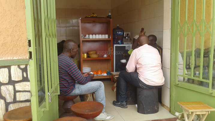 Haboneka n'amafunguro ya make kandi ateguye neza