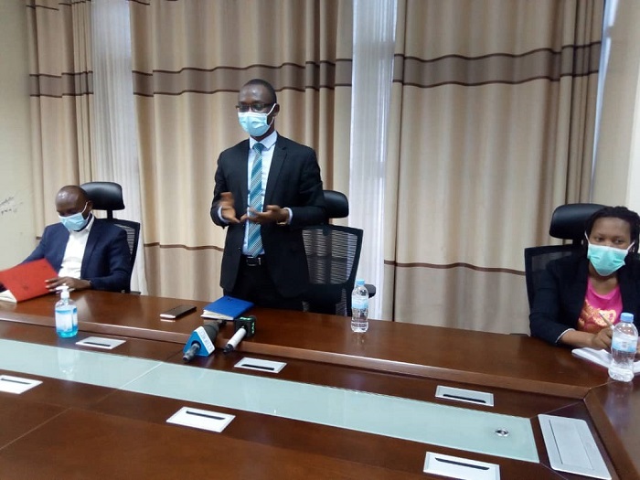 Habarurema (uhagaze) avuga ko umushinga w