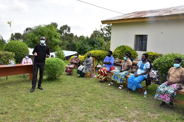Habarurema avuga ko iyi ngobyi y'abarwayi yahawe ikigo nderabuzima cya Mbuye ari ikimenyetso kigaragaza ko Leta yitaye ku mibereho myiza y'abaturage
