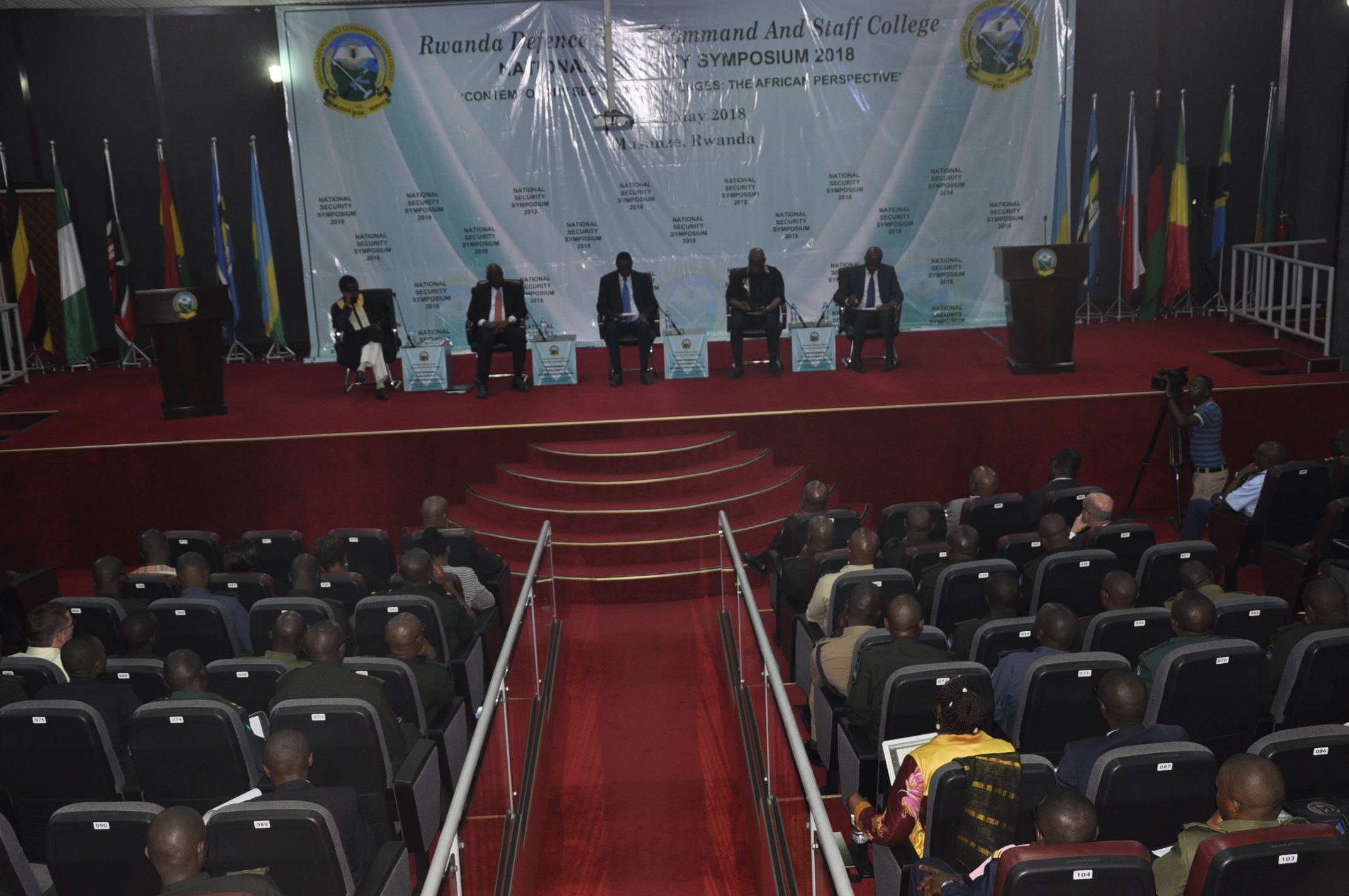 Habayeho umwanya wo kungurana ibitekerezo