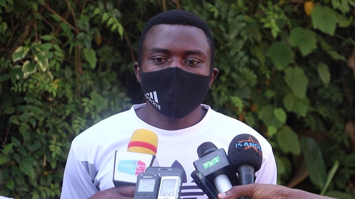 Habyarimana Eugene uzwi ku izina rya Alaves nyuma y'imyaka ine akinira Musanze FC yongereye amasezerano agirwa Kapiteni