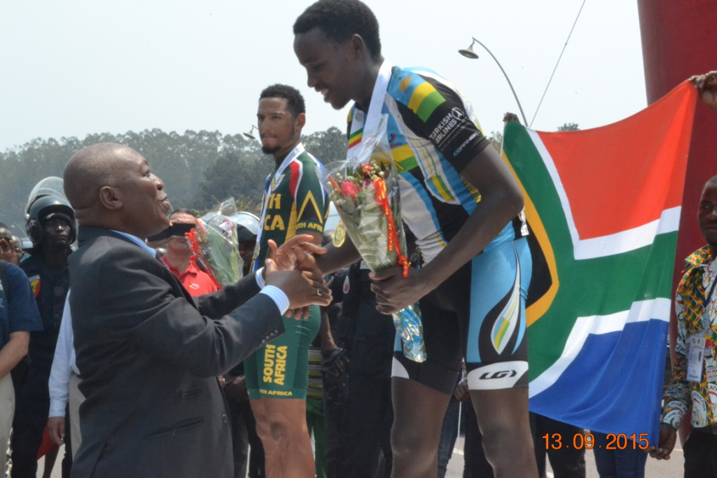 Hadi Janvier wegukanye umwanya wa mbere muri Afurika mu mwaka wa 2015 mu mikino ya All African games