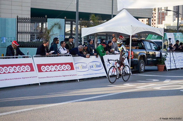 Hadi asoza isiganwa yanikiye abandi.