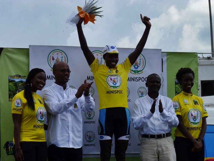 Hadi Janvier yambitswe umupira w