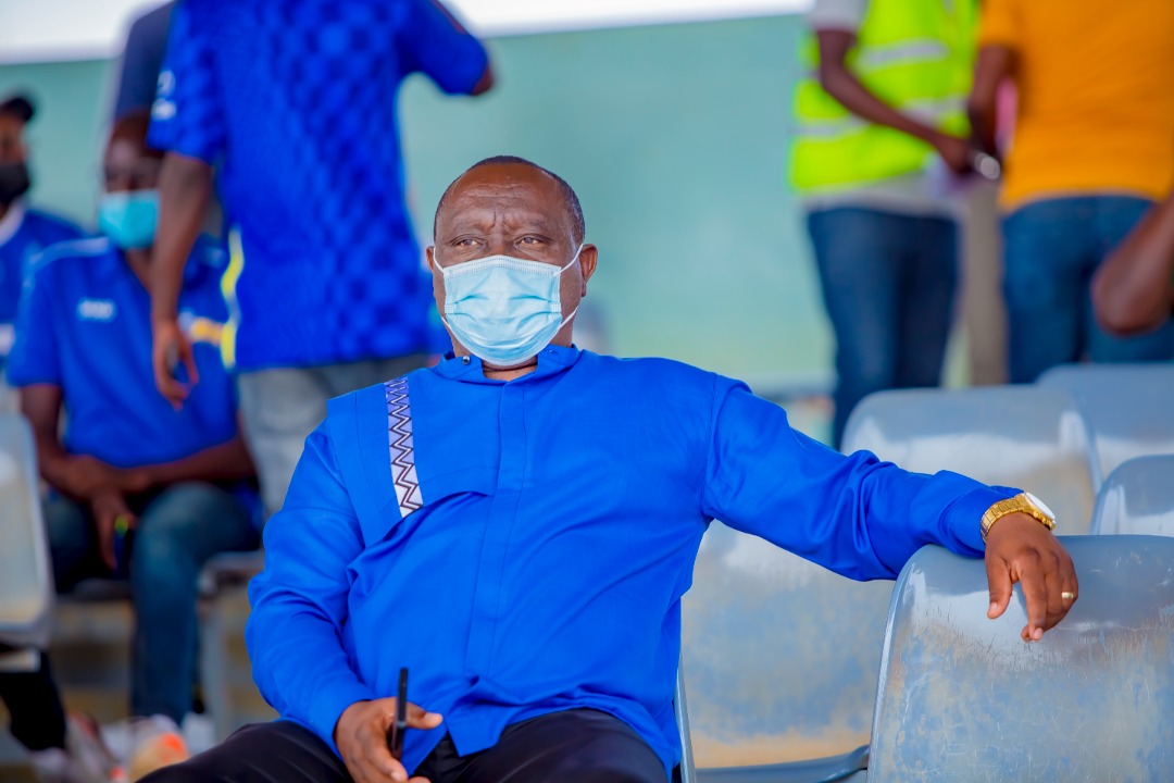 Perezida wa Gorilla FC Hadji Youssuf Mudaheranwa akurikirana uyu mukino