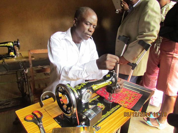 Hajabakiga asaba abafite ubumuga guhaguruka bagakora.