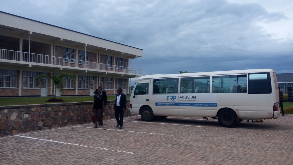 Haje abakwirwa mu modoka y'ishuri, ariko ubutaha ngo bazazana benshi