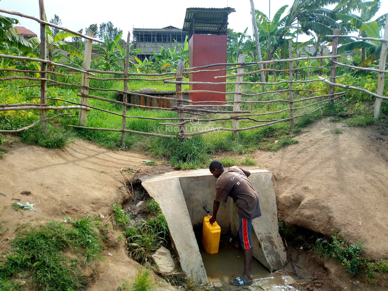 Haji yubakiye abaturiye ibikorwa bye ivomo