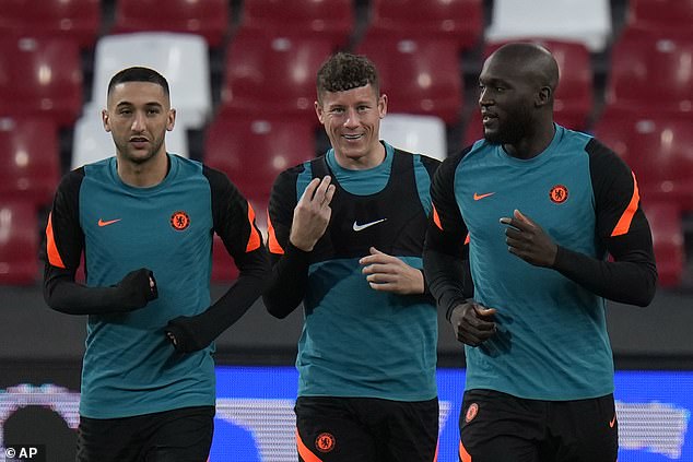 Hakim Ziyech (ubanza ibumoso) ubu arimo gufasha Chelsea mu mikino y'igikombe cy'isi