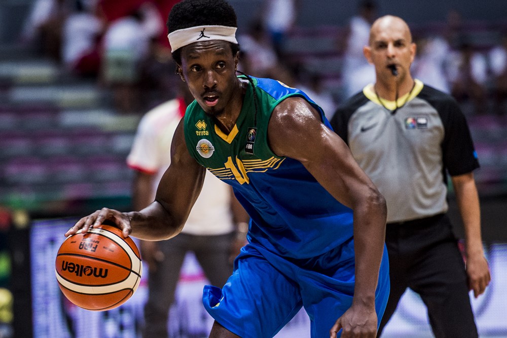 Hamza Ruhezamihigo ukinira ikipe y