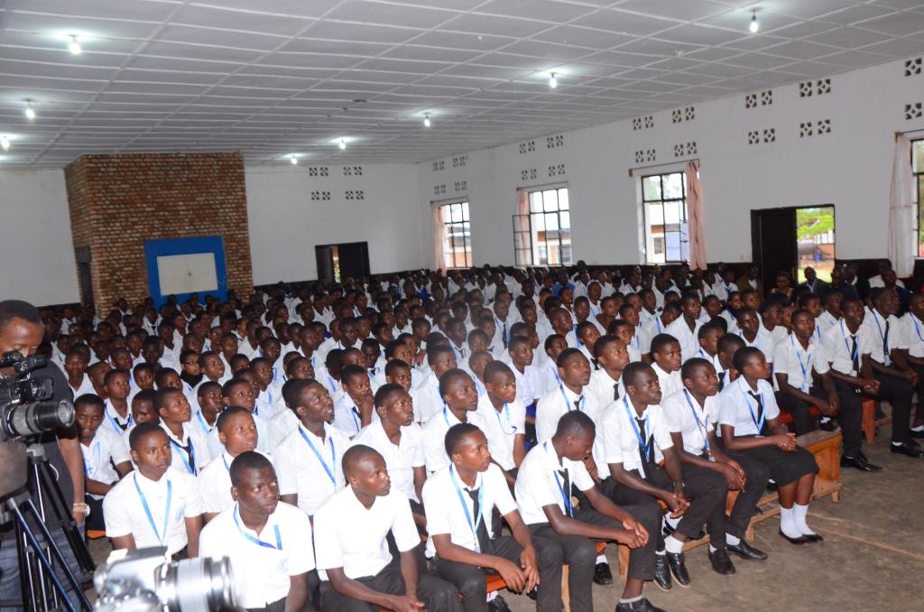 Abanyeshuri bafite icyizere cy'uko imyigishirize mishya izazamura ireme ry'uburezi