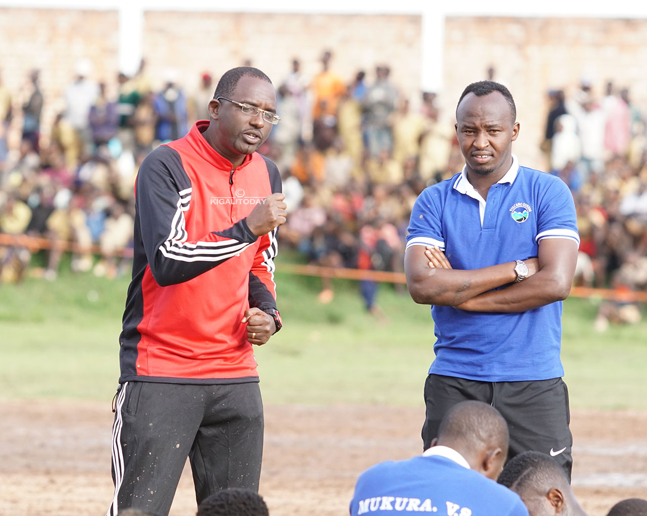 Haringingo Francis na Rwaka Claude ba Mukura, ni bamwe mu batoza barangije Shampiona bakiri kumwe n'amakipe yabo