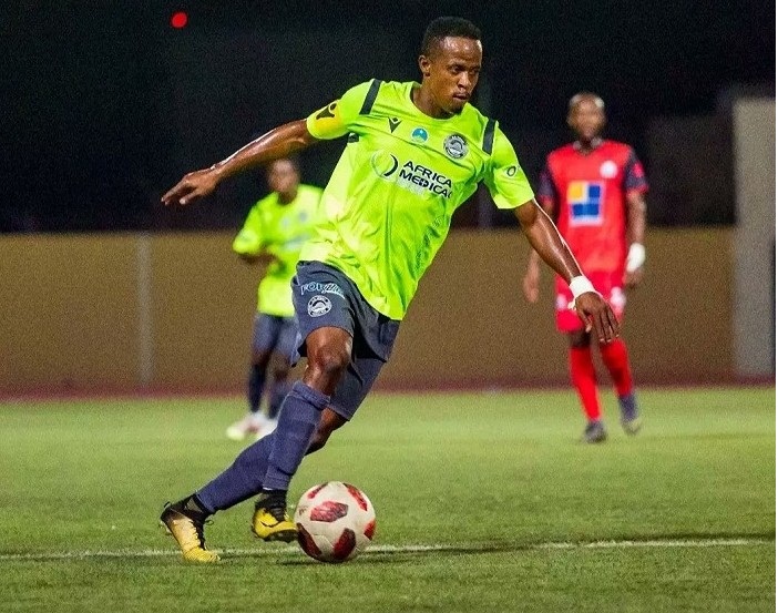 Haruna Niyonzima asubiye gukina hanze y