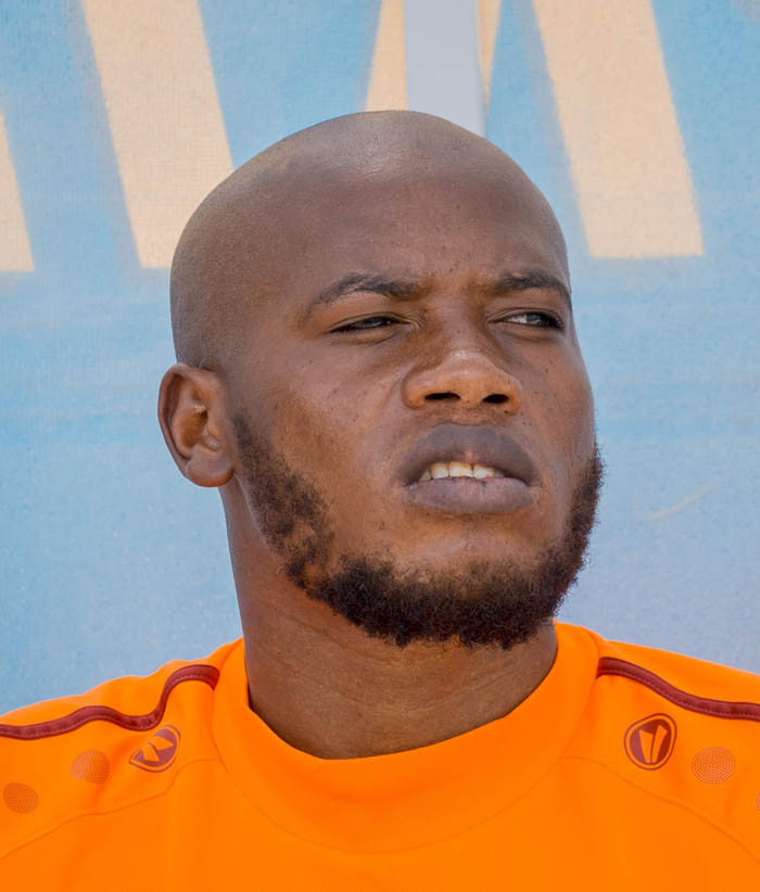 Hategekimana Bonheur umunyezamu wa Rayon Sports, we afite iyo bita "IGIPARA"