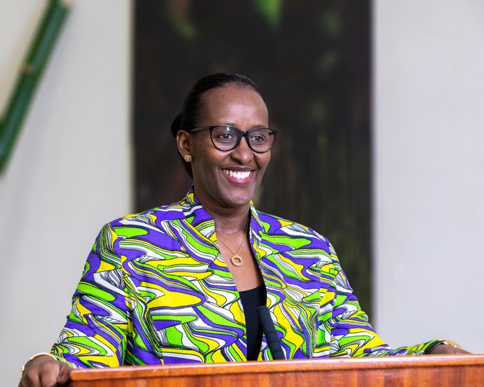 Madamu Jeannette Kagame avuga ko isi itashobora kuba nziza mu gihe abagore badafite imibereho myiza 