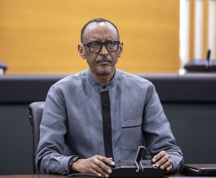 Perezida Kagame na Minisitiri w