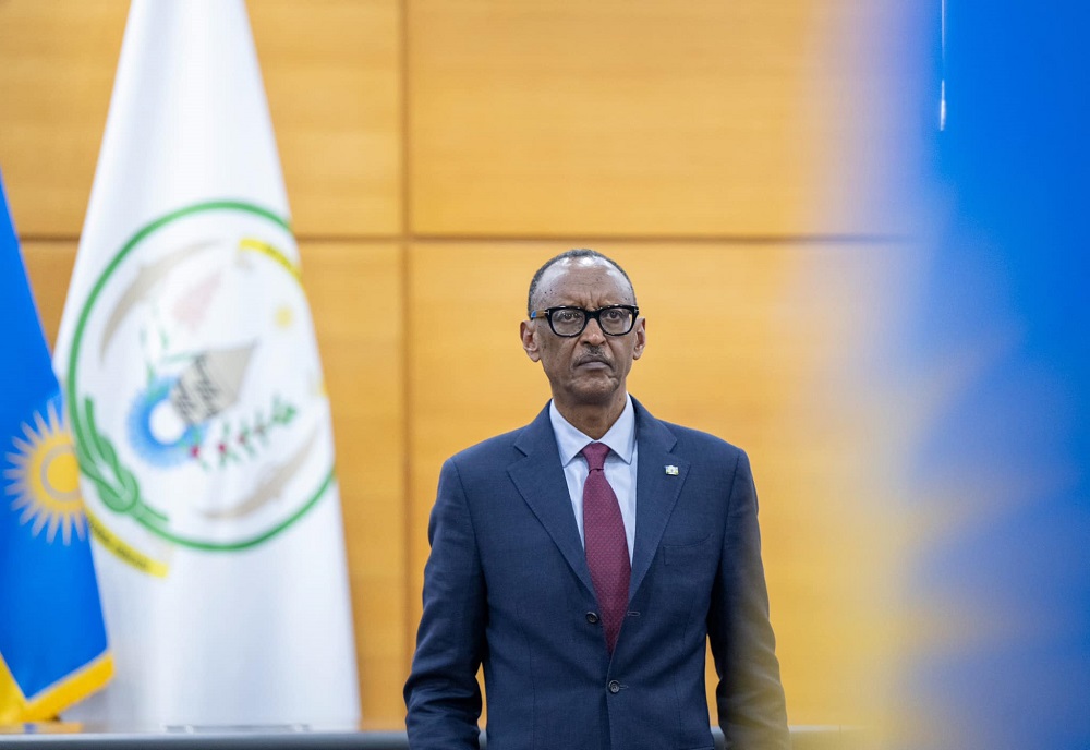 Perezida Kagame yibukije aba bayobozi ko inshingano bagiyemo zisaba ubwitange