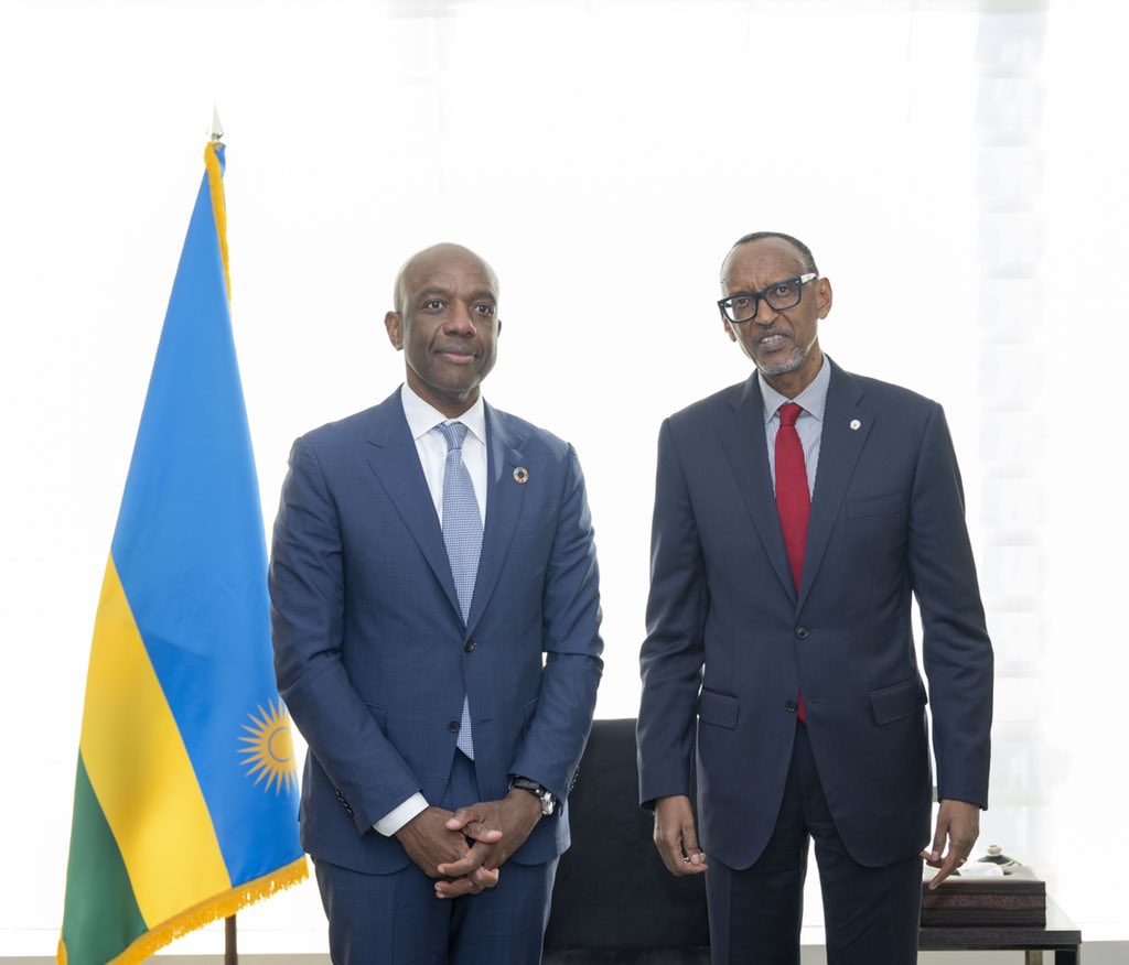Perezida Kagame na James Manyika