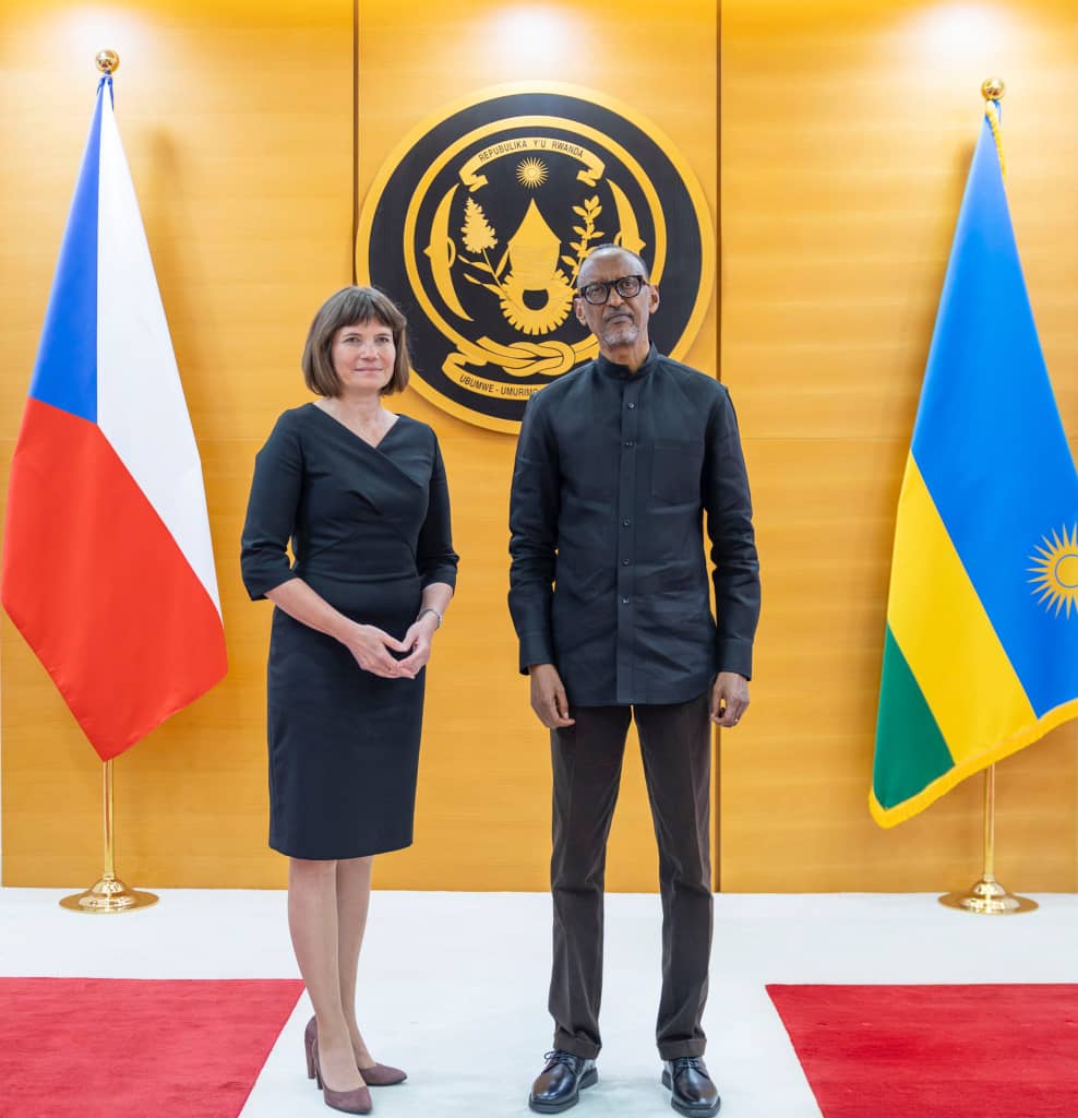 Perezida Kagame na Ambasaderi Nicol Adamcová wa Repubulika ya Czech