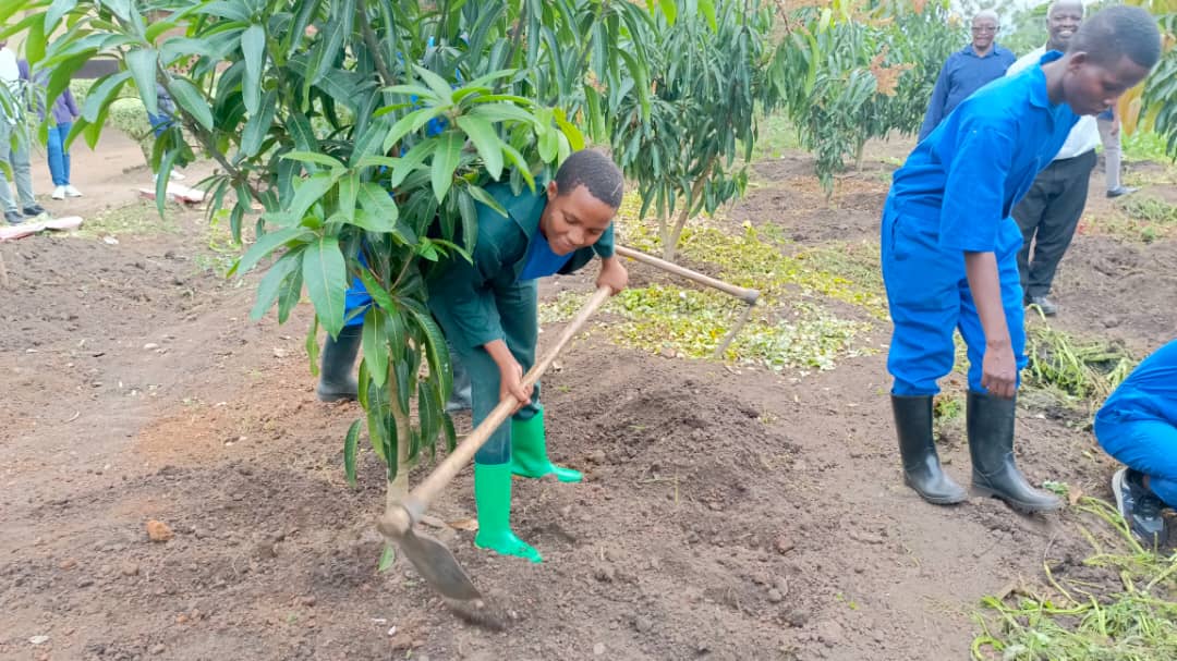 Bigishwa uko umuntu ashobora gukorera ubuhinzi ahantu hato ariko akabona umusaruro