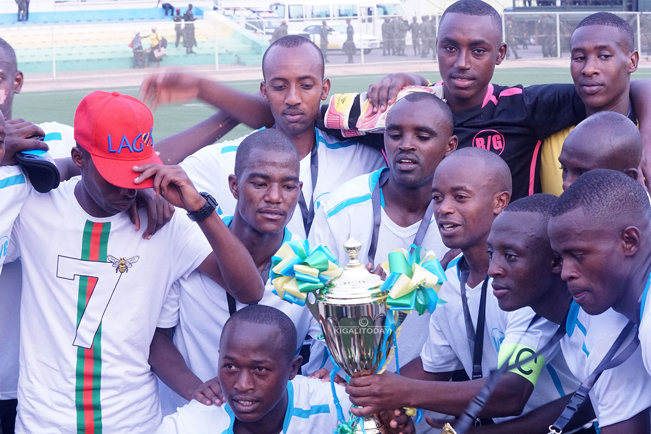 Ikipe y'ingabo zirinda umukuru w'igihugu n'abandi bayobozi yari yegukanye iki gikombe umwaka ushize, n'ubu izakina umukino wa nyuma na Special Force