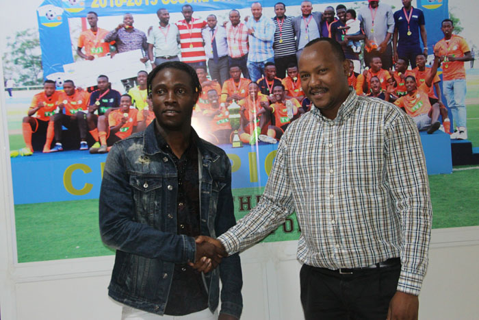 Herron Berrian yongereye amasezerano muri Gasogi United