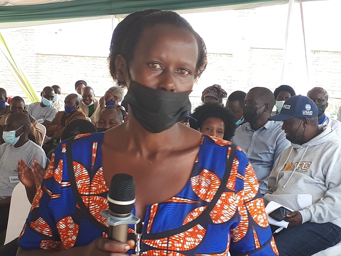 Mukamana Pauline avuga ko Hinga Weze yatumye amakimbirane bahoraga mu rugo ashira