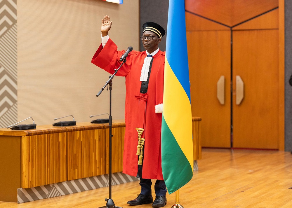 Visi Perezida w'Urukiko rw'Ikirenga, Hitiyaremye Alphonse, na we yarahiye